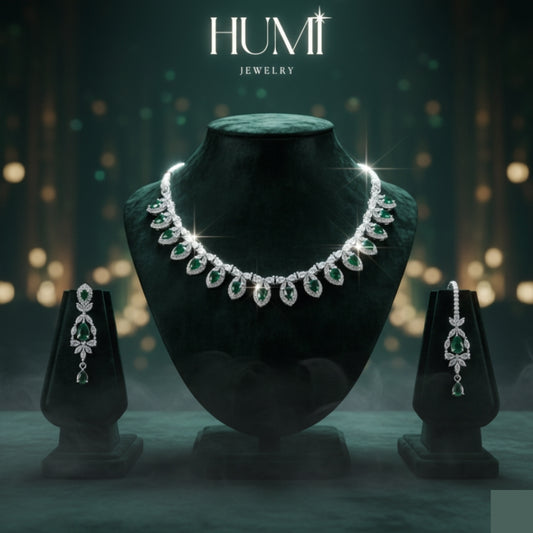 Luxury Emerald Green Bridal Jewelry Set – Necklace, Earrings & Tikka | 5-Year Guarantee